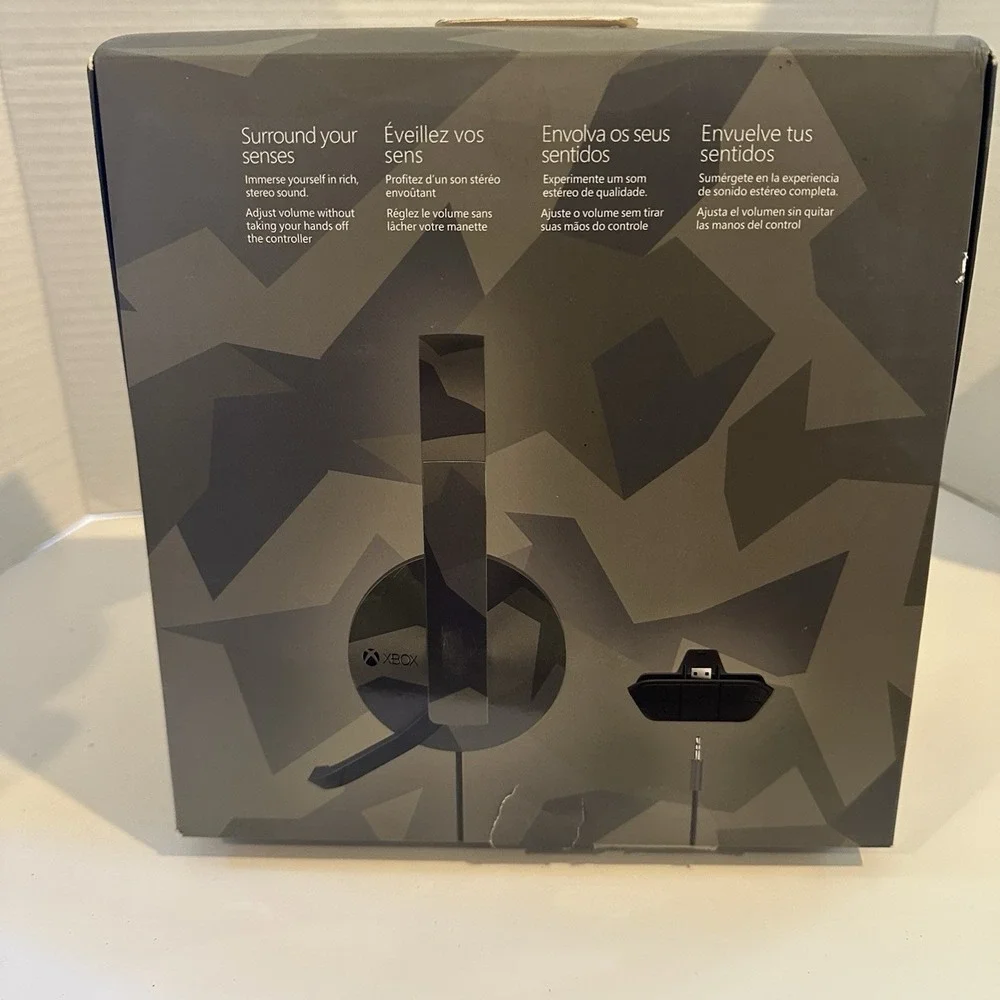 Xbox One Stereo Headset Armed Forces Box, EUC Pre-Owned‎